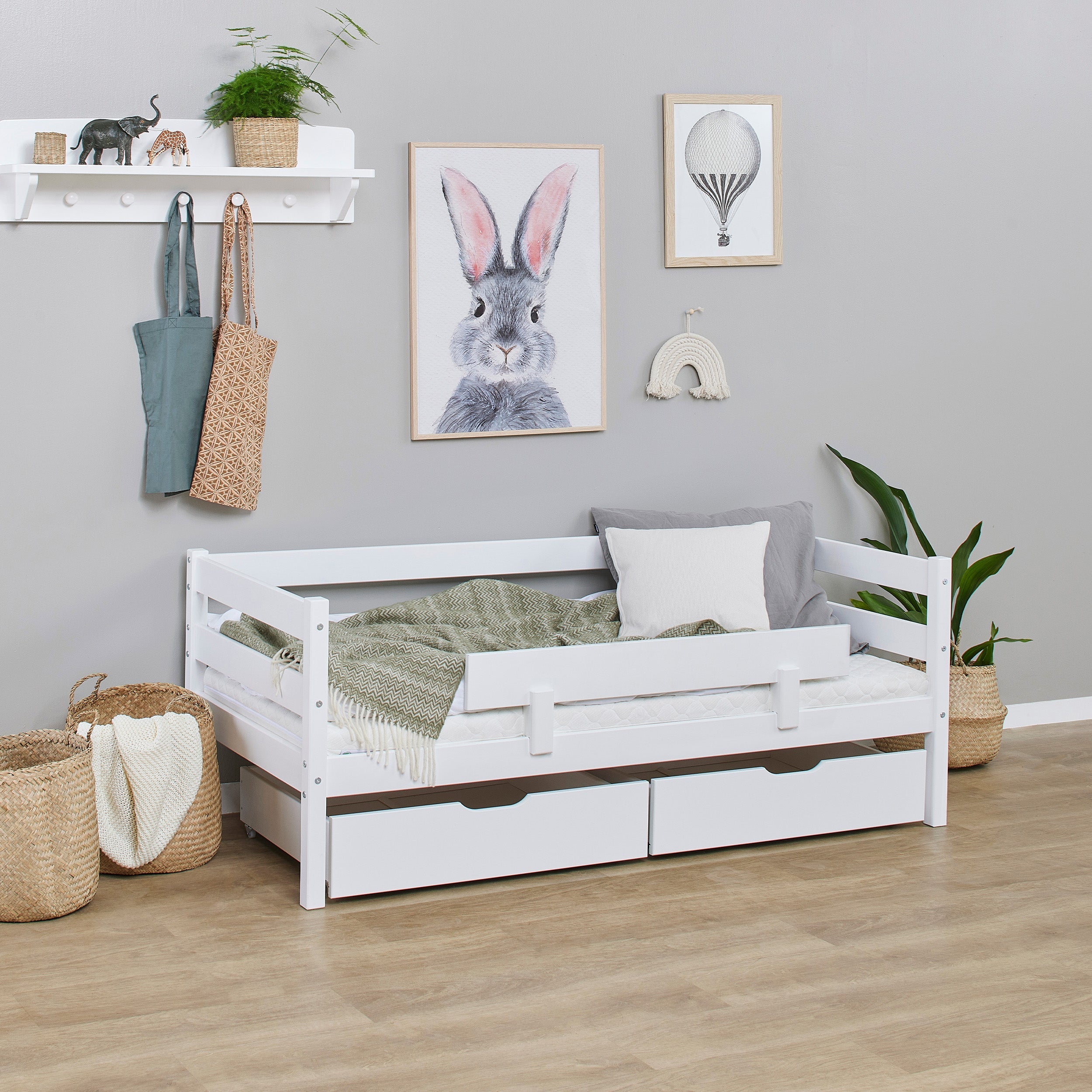 Hoppekids Shorty Daybed + Safety Rail/Drawers