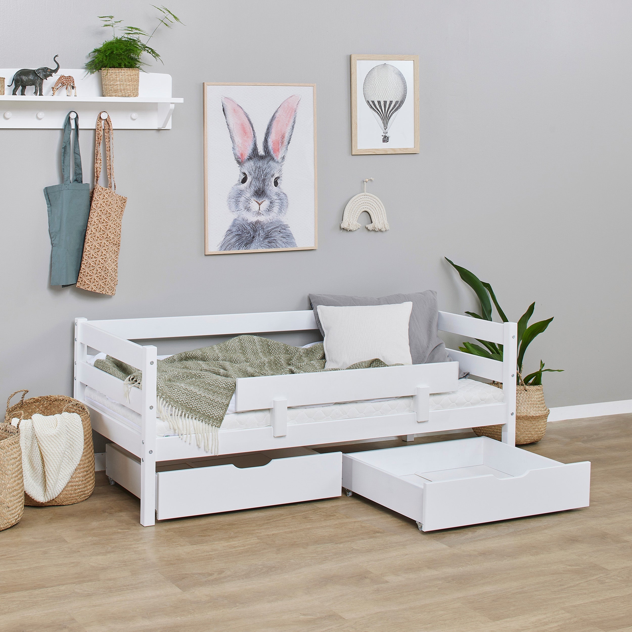 Hoppekids Shorty Daybed + Safety Rail/Drawers