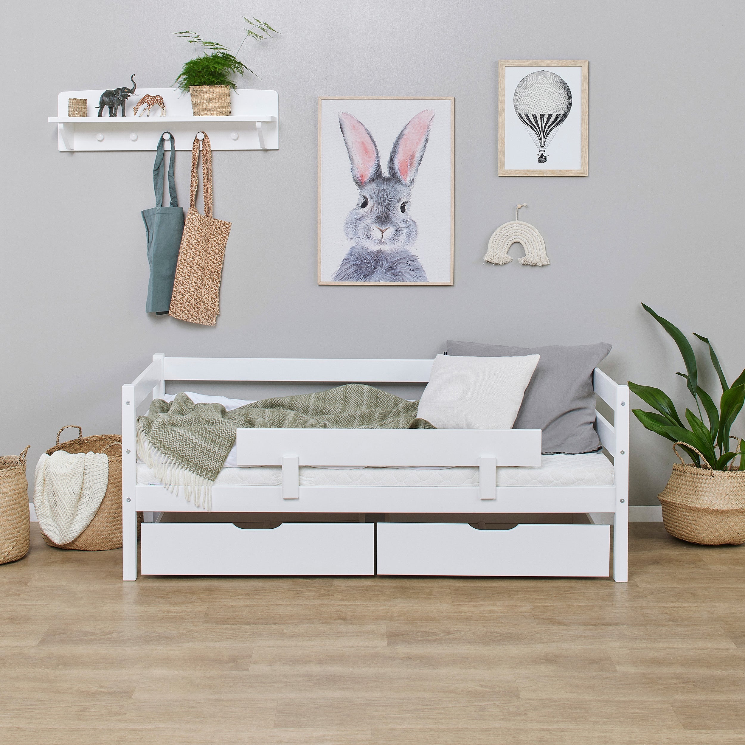 Hoppekids Shorty Daybed + Safety Rail/Drawers